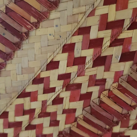 VINTAGE RED STRAW PURSE - Picture 7 of 16